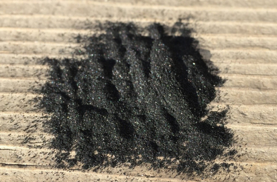 Masque visage au charbon actif